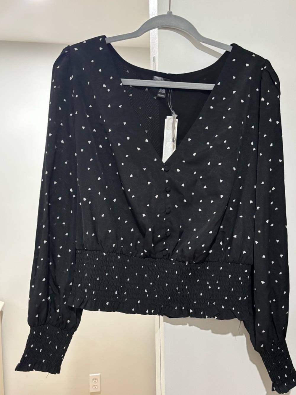 Aqua Black V-Neck Heart-Print Long Sleeve Blouse